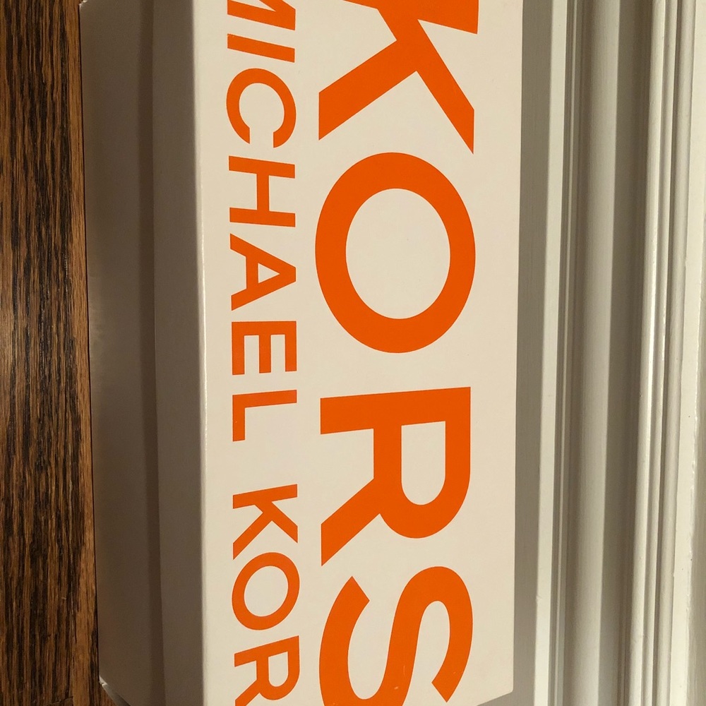 Michael Kors sandals - Picture 3 of 4